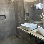 Apartment Modern And Classic House Old Down