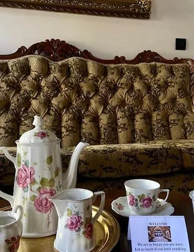 Modern And Classic House Old Down * Rhodes City