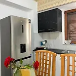 Modern And Classic House Old Down Apartman *